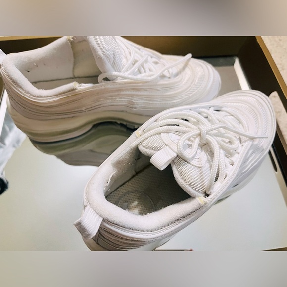 Nike Air Max 97 - New-like condition- See photos Size 7.5 Boys/ 6-6.5 Womens - Picture 12 of 12